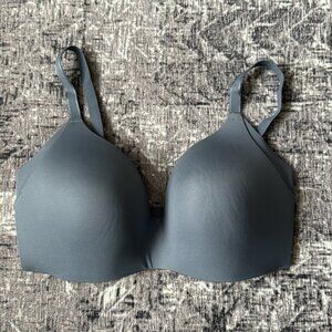 Knix size 6 dusty blue colour wingwoman bra
